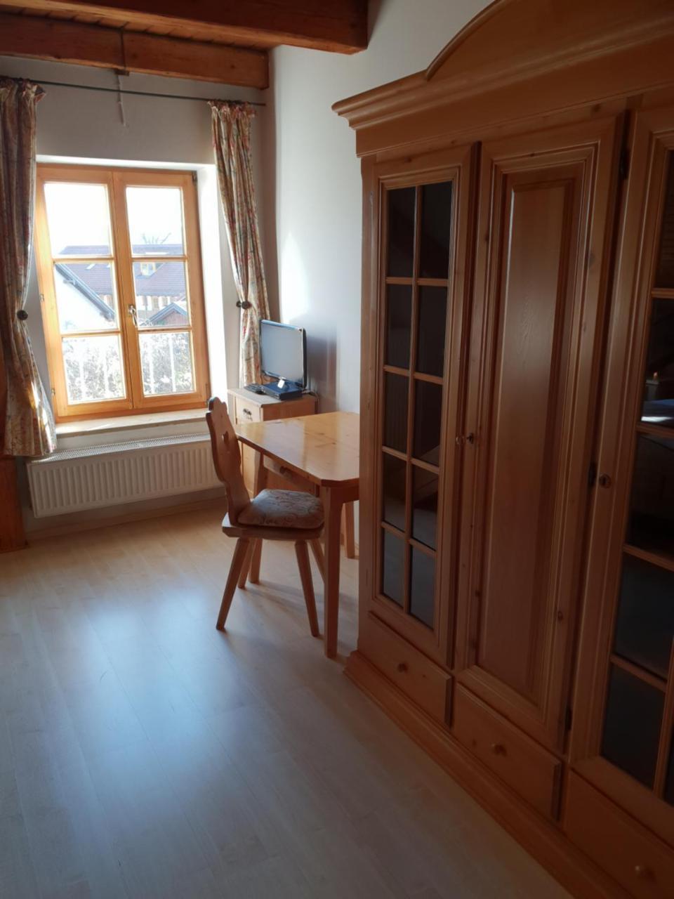 Landgasthof Bock Hotel Gauting Eksteriør billede